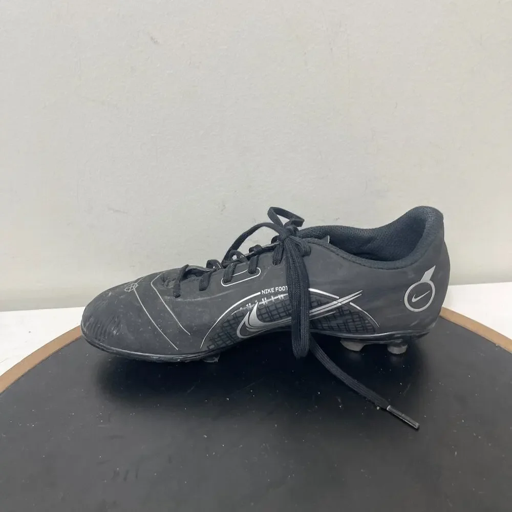 Nike Mercurial Vapor 15 Academy Soccer Cleats‎ Youth US 4.5Y Black White FG